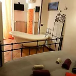 Via Dei Mille Bed & Breakfast
