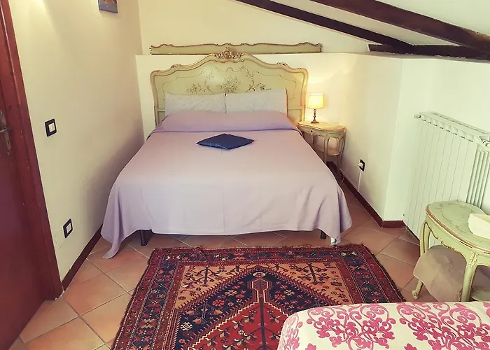 Via Dei Mille Неаполь